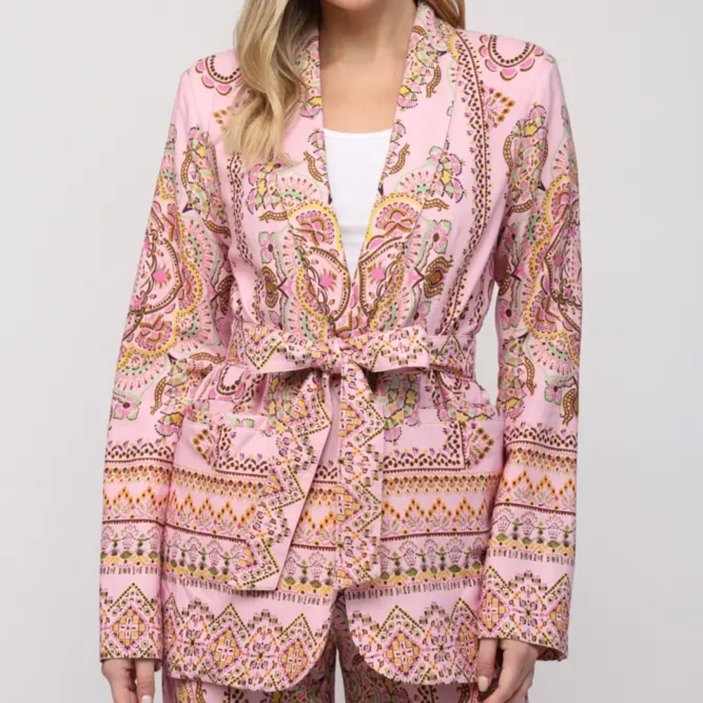 NWT Fate Pink Belted Patterned Blazer Small